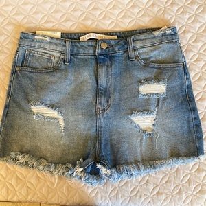 Tinseltown Jean shorts size 30